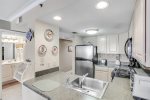 Fully Equipped Kitchen with Stainless Steel Appliances 